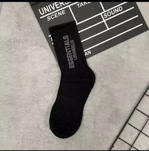 Load image into Gallery viewer, Essentials socks
